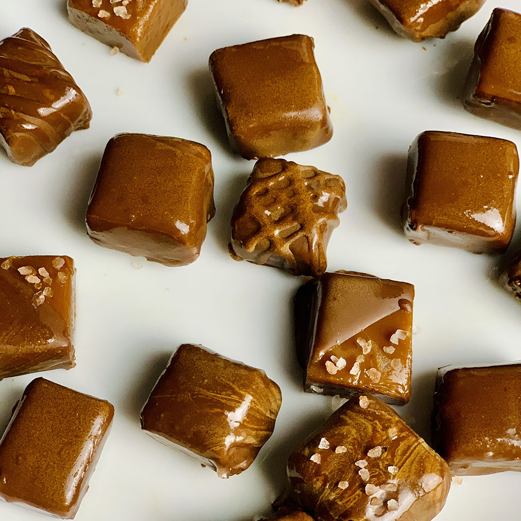 CAROB CARAMEL CHEWS